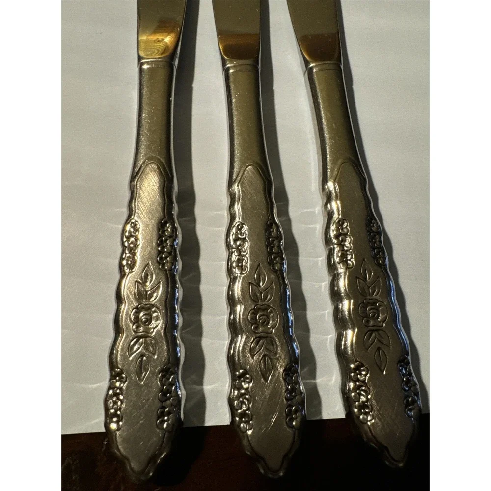 Oneida FIRST ROSE JILLIAN‎ Stainless Flatware SILVERWARE 3 Dinner Knives
